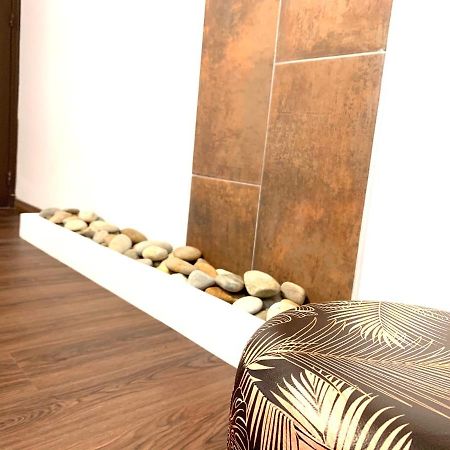 Rose Appartement Маноск Екстериор снимка