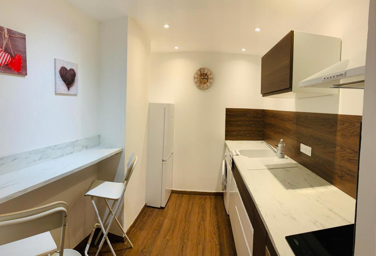 Rose Appartement Маноск Екстериор снимка