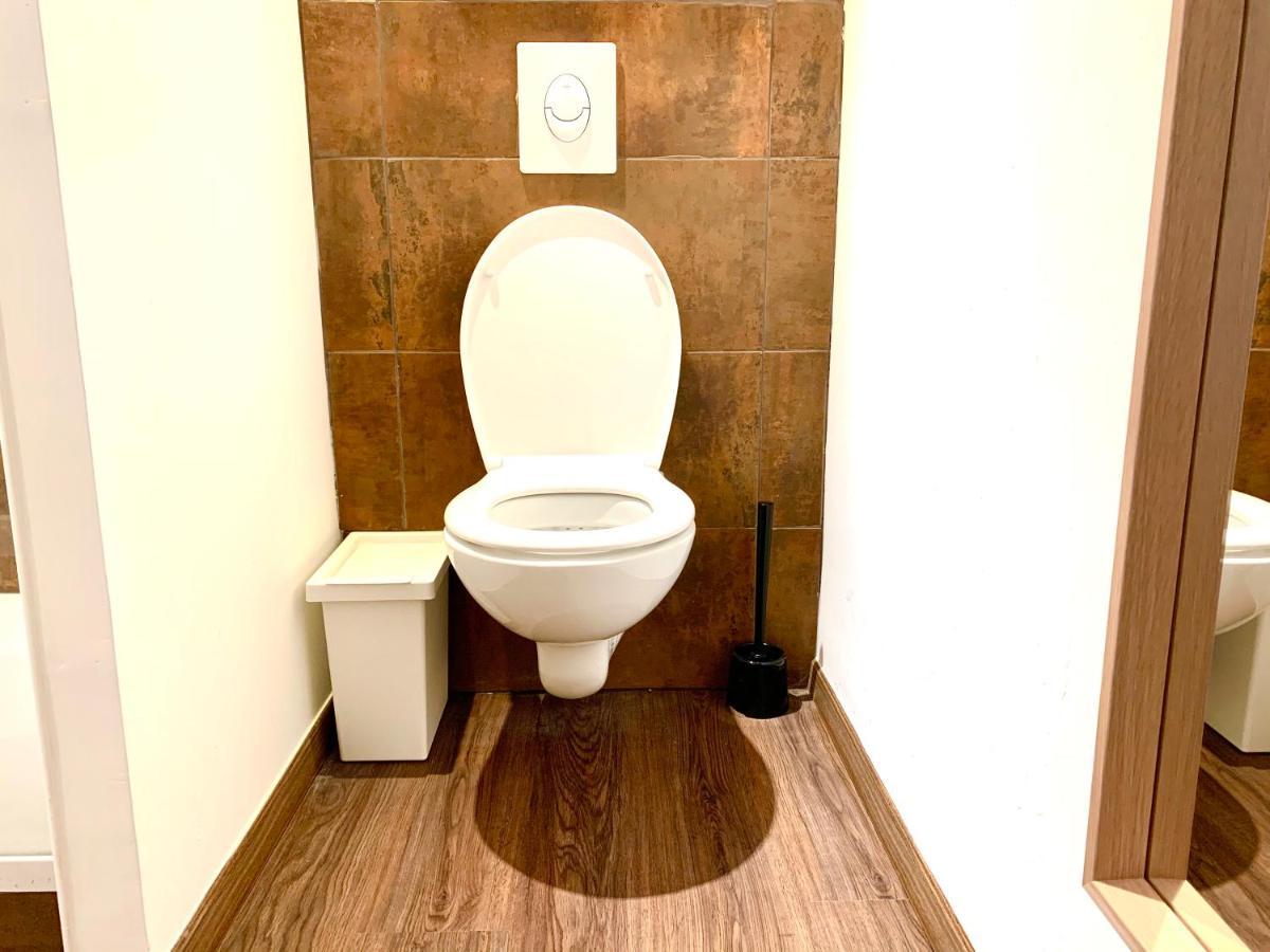 Rose Appartement Маноск Екстериор снимка