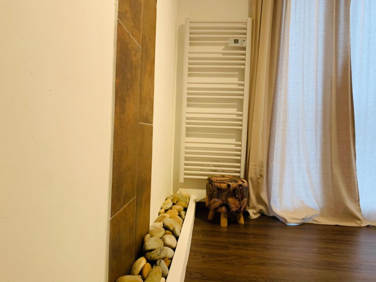 Rose Appartement Маноск Екстериор снимка