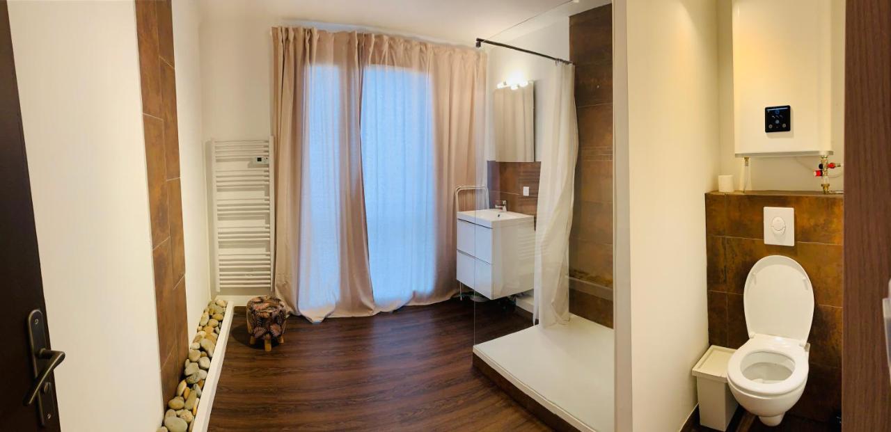 Rose Appartement Маноск Екстериор снимка